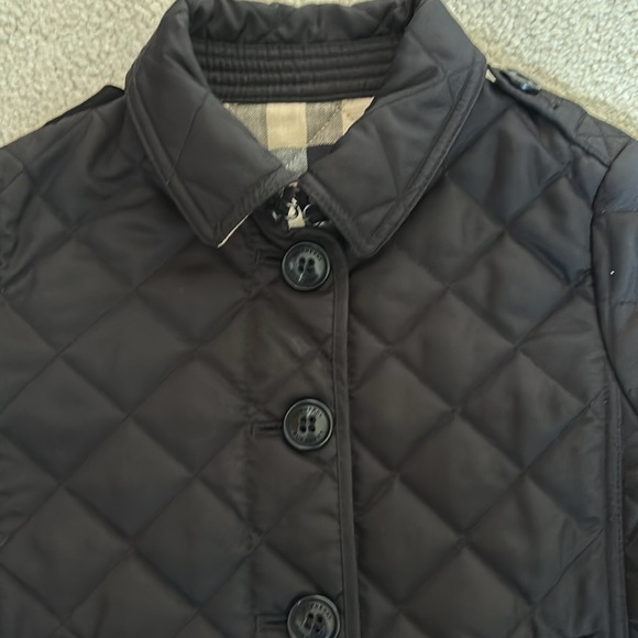 Burberry children size 4 black unisex quilted coat - Picture 3 of 8